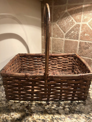 Vintage Basket with Handle   MTS
