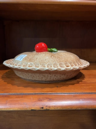 VINTAGE Ceramic Covered Apple Pie Plate Dish Keeper with Apple with Lid