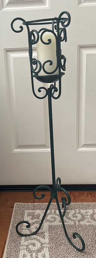 VINTAGE STANDING HUNTER GREEN HEAVY CAST IRON CANDLE HOLDER 33.5" TALL VERY GOOD CONDITION  (KJS) RCD|127236