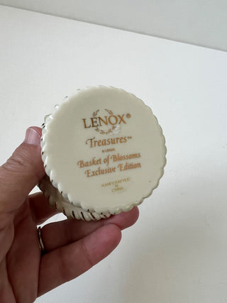 Lennox basket of blossoms trinket box RSV