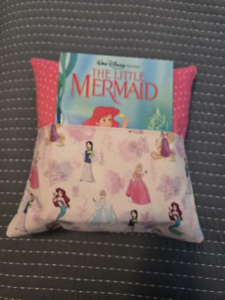 16x16 Reading Book Pillow (Little Mermaid) RCD