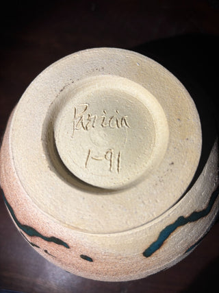 VTG Black/turquoise pottery vase NM MTS
