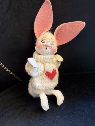 Annalee 7" Warm Hearted Bunny  #62 VV MTS