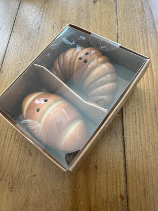 Croissant Salt & Pepper Shakers MTS|106637