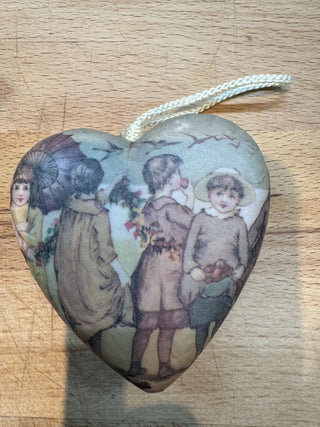 Victorian Heart Ornament-KL RCD