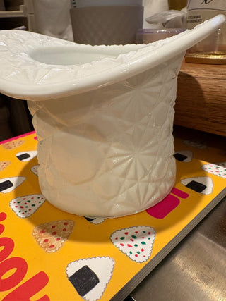 Fenton White Milk Glass Hat w/daisy & button pattern 3.25" RCD