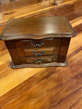 VNTG Centurion Musical Jewelry Box ~MTS|102402