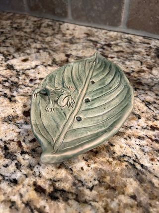 Leaf with Frog Trinket/Soap Dish    MTS|110305