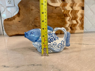 fish teapot blue/white