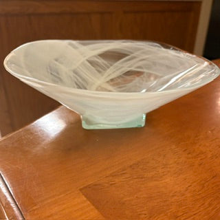 Alabaster Art Glass Centerpiece Bowl