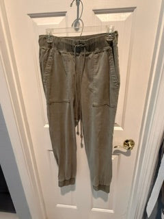 Bella Dahl olive joggers
