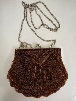 Vintage Bijoux Terner clam shell-shaped beaded evening bag.