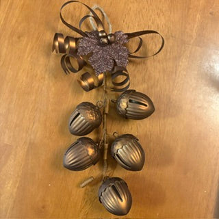 Bronze Metal Acorn Cluster Door Hanger