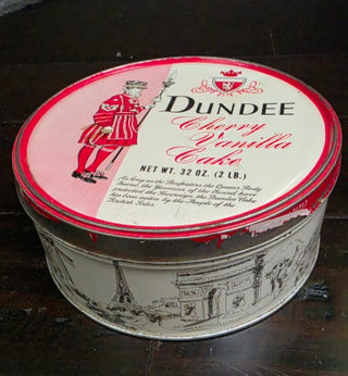 Vintage 32 oz Dundee Cherry Vanilla Cake tin