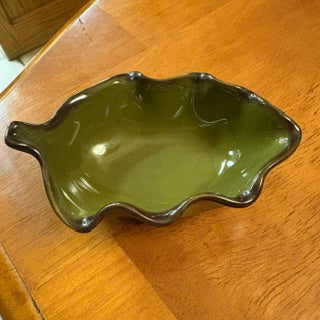 Green Leaf-Shaped Nut Dish