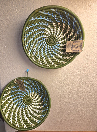 Handwoven African Raffia Basket Bowl - Artisan decorative piece