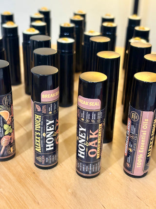 "HONEY & OAK"   ARTISAN LIP CARE