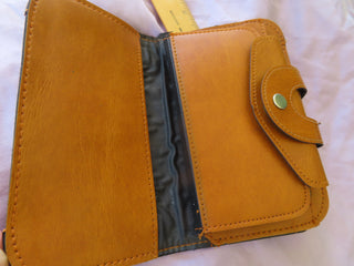 Leather wallet w/ cowboy hat horse shoes