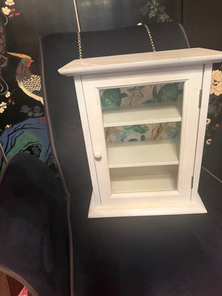 Vintage Sea / Ocean scenery Shadow cabinet