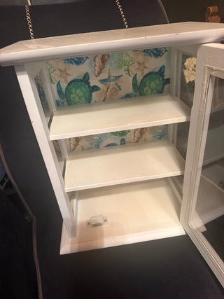 Vintage Sea / Ocean scenery Shadow cabinet