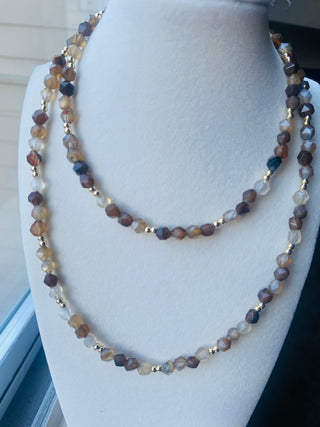 Brown/beige/clear/gold necklace