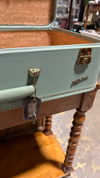 Lady Baltimore Suitcase Bar