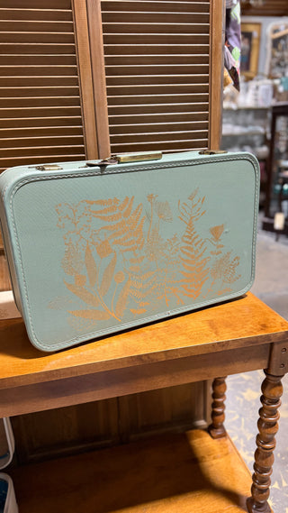 Lady Baltimore Suitcase Bar