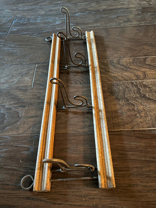 Antique Rail Rack with 4 Collapsible Hooks