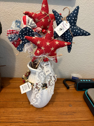 Star Arrangement in distressed White vase