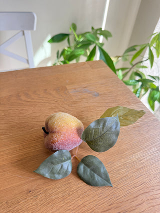 Apple w/Leaves