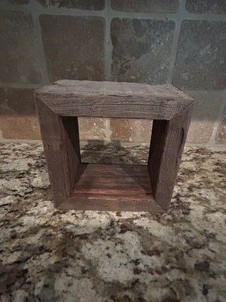 5.25” Rustic Square Wall Shelf