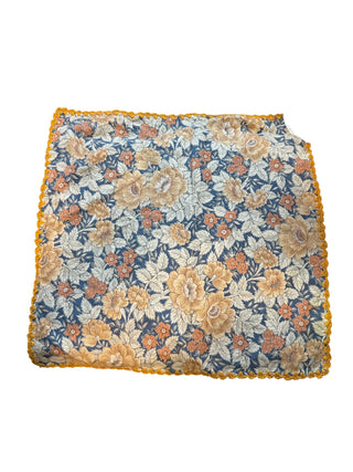 Vintage 1970s Calico Floral Cloth