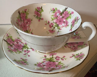 vintage Chelsea fine bone china tea cup and saucer rsv