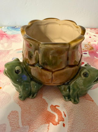 Planter Majolica Singing Frogs