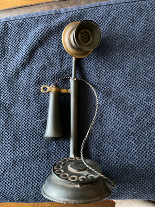 Deco 79 Metal Telephone Decor