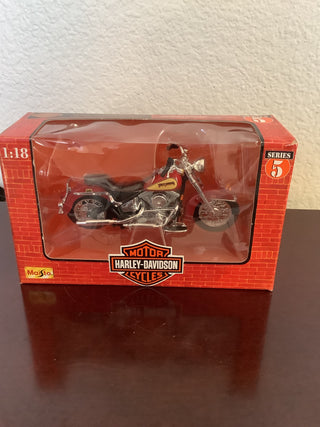 Harley-Davidson 1:18 scale die-cast model
