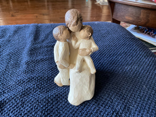 2002 Willow Tree Quietly Angel Figurine