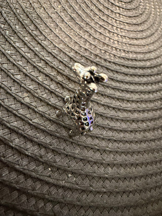 Giraffe 1 3/4" Silver-plate standing