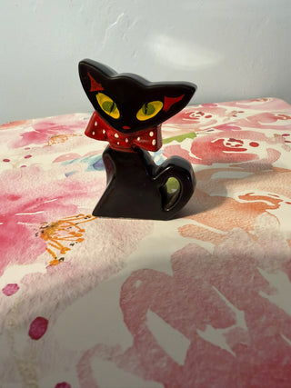 Salt Shaker Cat Single Black