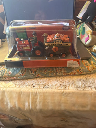 New Lemax Spooky Town 'Pumpkin Haul Countdown' Days to Halloween Calendar #93414