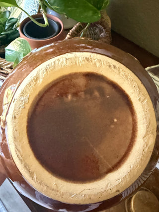 Vtg Brown Stoneware Bean Pot with lid - USA