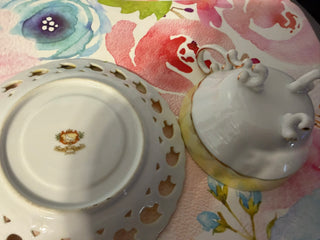 Vintage Teacup/Saucer Royal Sealy Footed