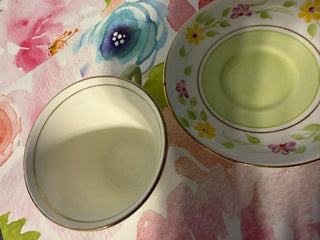 Vintage Teacup/SaucerVictoria Soft Green - posies