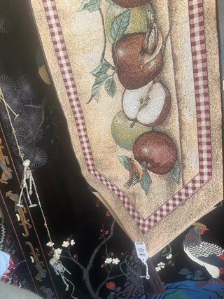 Birds and apples table runner