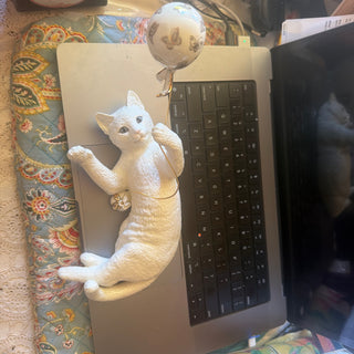 Lenox “Captivation” Cat Playing with Balloon Figurine – Ivory Fine China & 24K Gold