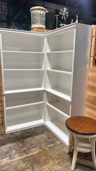 6 Ft White Bookcase