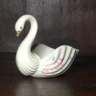 Vtg ceramic hand-painted swans trinket dish
