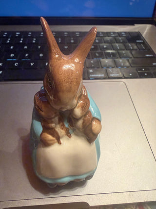 1976 Beatrix Potter Mrs. Rabbit and Bunnies Figurine