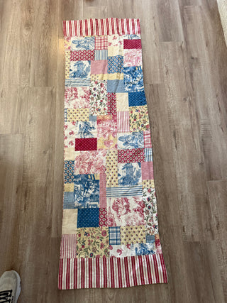 Country Table Runner