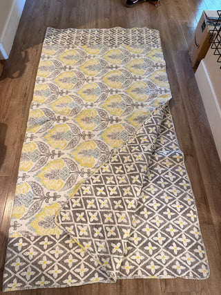 Grey/Yellow Quilt